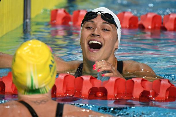 計算50米×20米游泳池在一公頃內(nèi)的數(shù)量