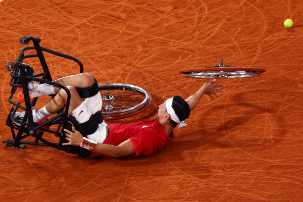 草地球場的挑戰(zhàn)：球員如何適應(yīng)溫網(wǎng)場地？