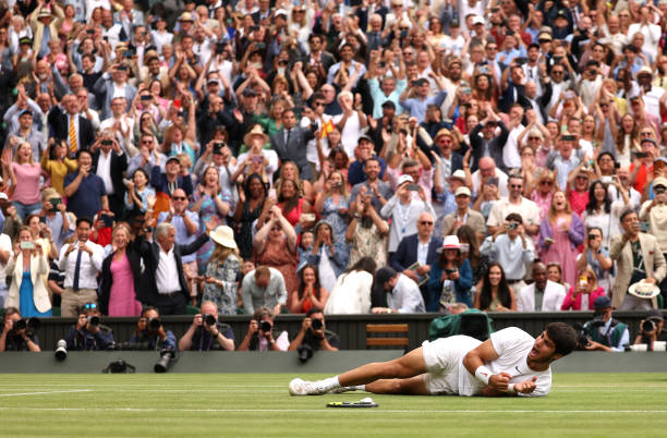 誰(shuí)是男子網(wǎng)球史上奪冠次數(shù)最多的傳奇人物？