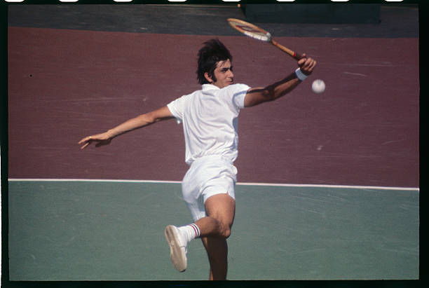 夸張修辭，強(qiáng)調(diào)比賽激烈程度