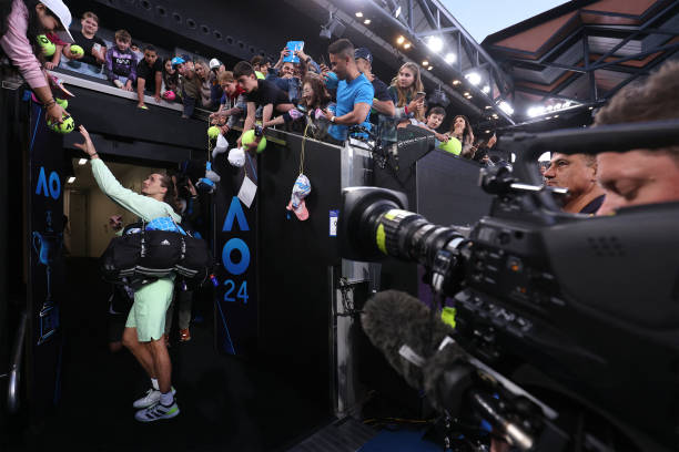 阿爾卡拉斯澳網(wǎng)突破，硬地實(shí)力再獲證明