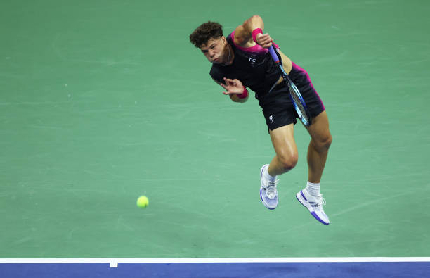 李娜vs小威廉姆斯：網(wǎng)壇巔峰對(duì)決