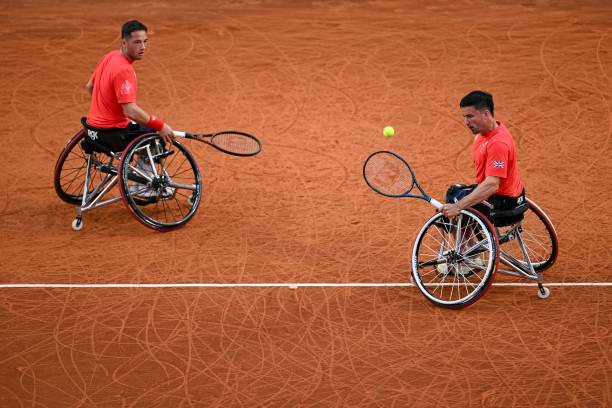 法網(wǎng)在線直播：紅土巔峰對(duì)決，納達(dá)爾能否再創(chuàng)輝煌？