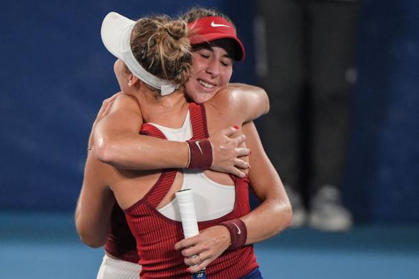 李娜退役后的轉(zhuǎn)型之路：從運(yùn)動員到企業(yè)家