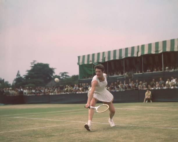 業(yè)余與職業(yè)網(wǎng)球場地寬度差異分析