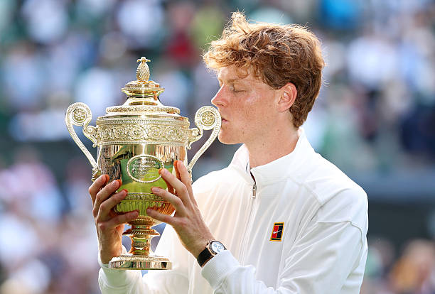 網(wǎng)球網(wǎng)高度對(duì)比賽的影響：為什么尺寸如此重要？