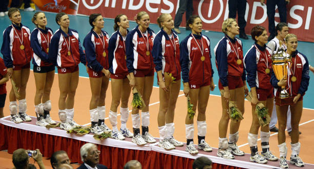 郎平國籍爭議：她現(xiàn)在的國籍是哪個國家？