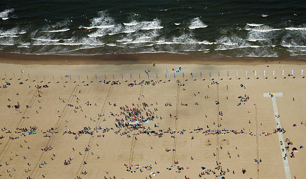 排球比賽勝負(fù)機(jī)制：幾局幾勝制如何影響戰(zhàn)術(shù)安排？