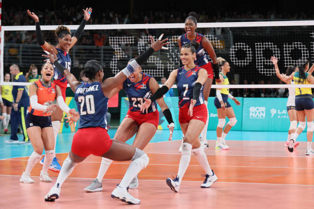 中學(xué)生排球比賽網(wǎng)高與年齡、性別的關(guān)系