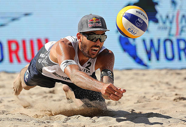 排球后排進攻違例的三個必備條件