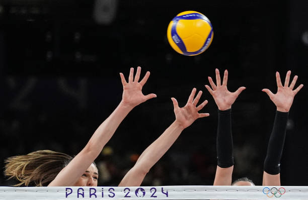 排球比賽每隊(duì)運(yùn)動(dòng)員人數(shù)對(duì)戰(zhàn)術(shù)的影響