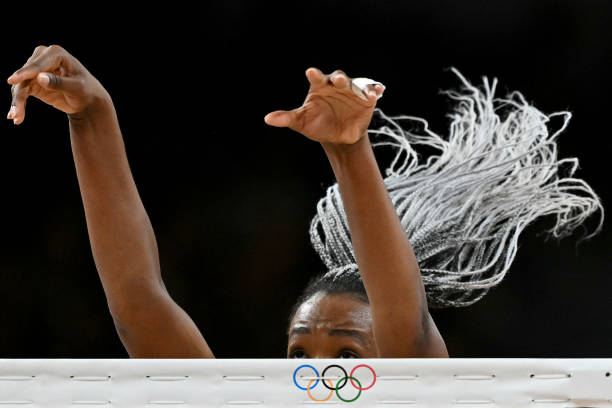 排球場地板材料的防滑性與減震性能分析