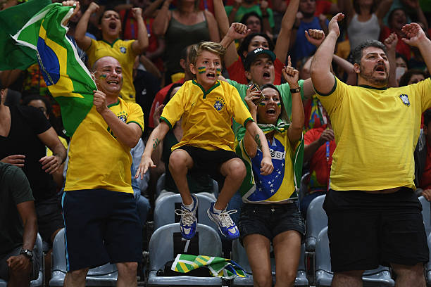 排球比賽中的常見戰(zhàn)術(shù)與陣型：如何識別球隊的打法？