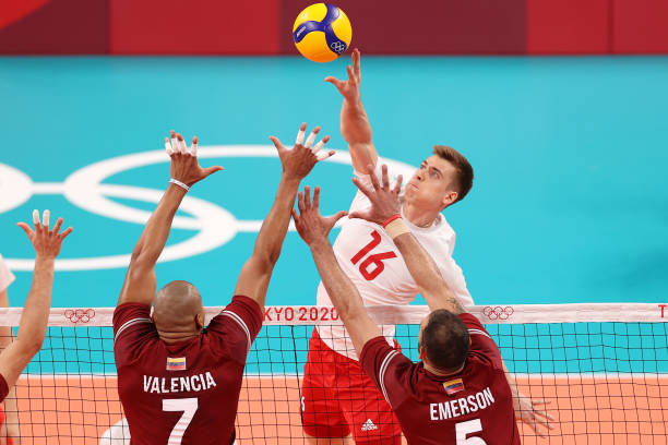 排球常見犯規(guī)與失誤：避免比賽中不必要的失分