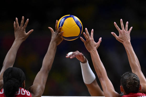 朱婷與俄羅斯女排對(duì)決，超強(qiáng)進(jìn)攻火力全開(kāi)！