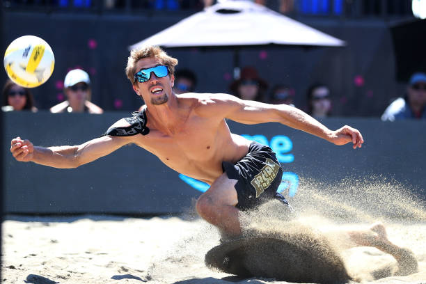 發(fā)球技術(shù)要點(diǎn)：如何避免未擊中拋球犯規(guī)？