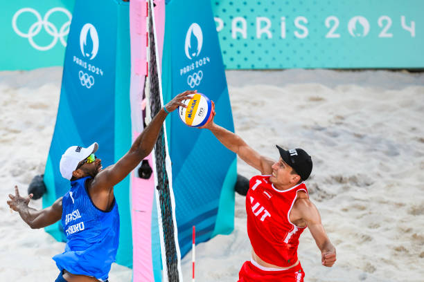 排球比賽中的犯規(guī)行為：常見違規(guī)及處罰