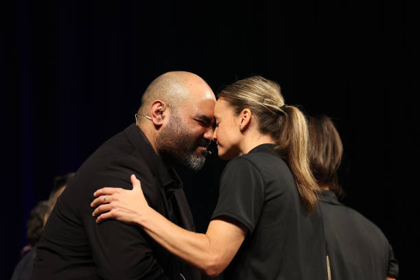 世界杯直播現(xiàn)場：實時觀看精彩賽事，感受激情四射的足球盛宴！