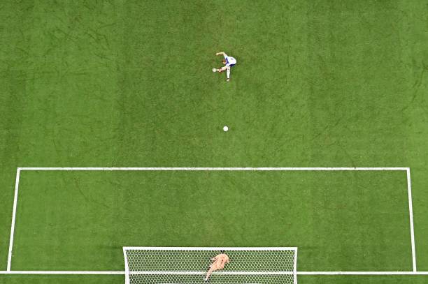 世界杯預(yù)選賽直播：出線關(guān)鍵戰(zhàn)，國(guó)足背水一戰(zhàn)