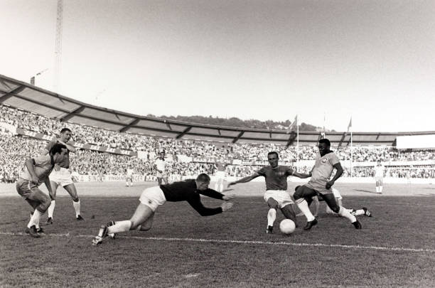 疫情下的歐洲杯：2021年賽事舉辦地的挑戰(zhàn)與應(yīng)對