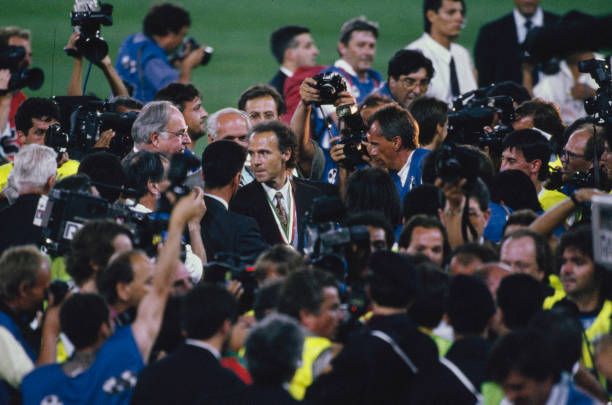 誰是中國隊進(jìn)軍2002年世界杯的功勛教練？