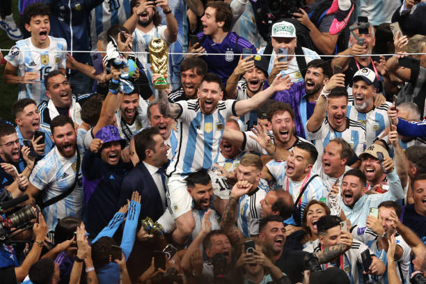 世界杯冠軍教練的戰(zhàn)術(shù)智慧與成功秘訣