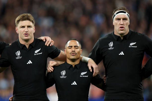 中國(guó)申辦世界杯的潛在優(yōu)勢(shì)與劣勢(shì)對(duì)比