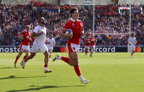 世界杯預(yù)選賽亞洲區(qū)12強(qiáng)抽簽：如何避免同組強(qiáng)隊相遇？