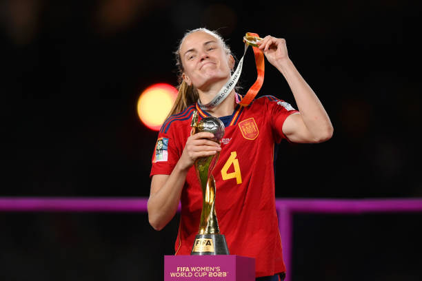 傳奇10號(hào)：深度解析馬拉多納在世界杯上的戰(zhàn)術(shù)價(jià)值與影響力