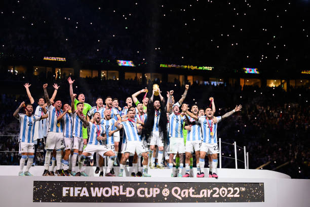 世界杯舉辦頻率解析：為何不是每年或每兩年？