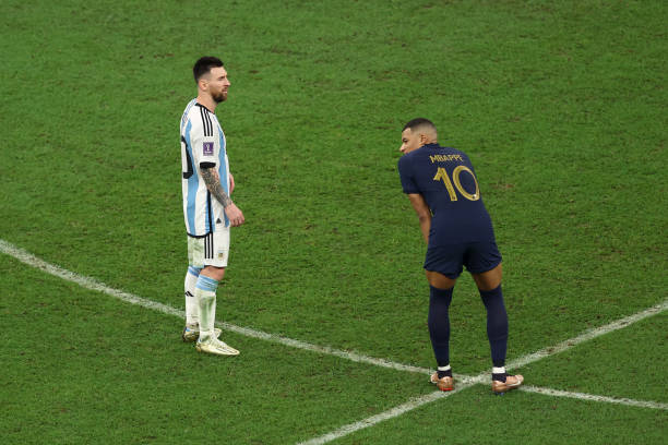 重溫激情對(duì)決：中國(guó)國(guó)家隊(duì)與印尼隊(duì)世界杯預(yù)選賽完整錄像